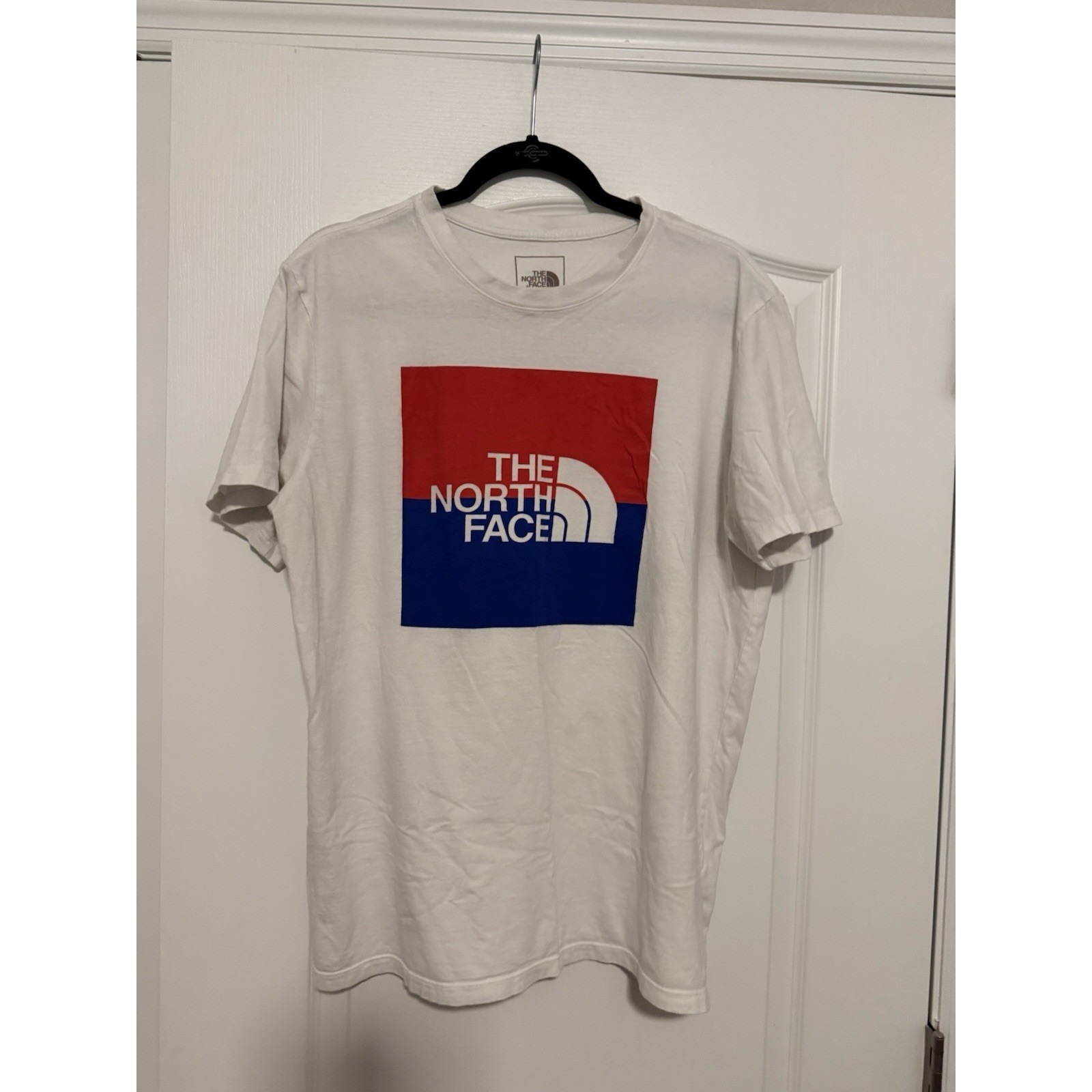 North Face T-Shirt Size Large 1212